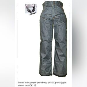 MONIX snow boarding pants. Cool denim look, soft material. Weather proof. Small